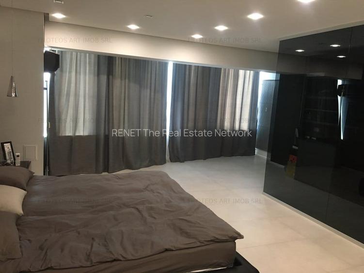 OCAZIE apartament duplex spațios 6 camere, B-dul Unirii, vedere stradala, pret 5 - 11