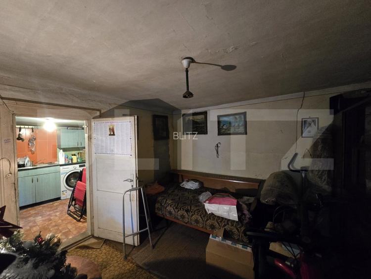 Casa de vanzare, cu 5 camere, 120 mp utili, teren 240 mp, zona UMF - 7