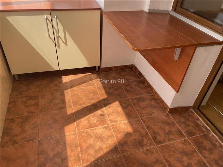 Garsoniera moderna de vanzare in Focsani ,zona ultracentrala , 43 mp, mobilata s - 2