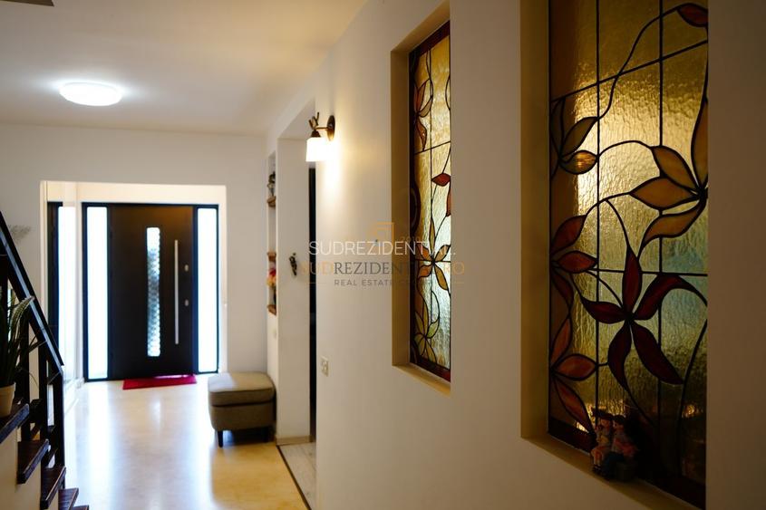 Vila deosebita cu 6 camere, zona Aparatorii Patriei, Sector 4 - 5