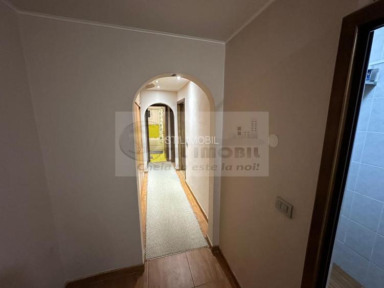 Ap 3 cam decomandat Nicolina, 65 mp, etaj 2/4, 149.900 € neg. - 9