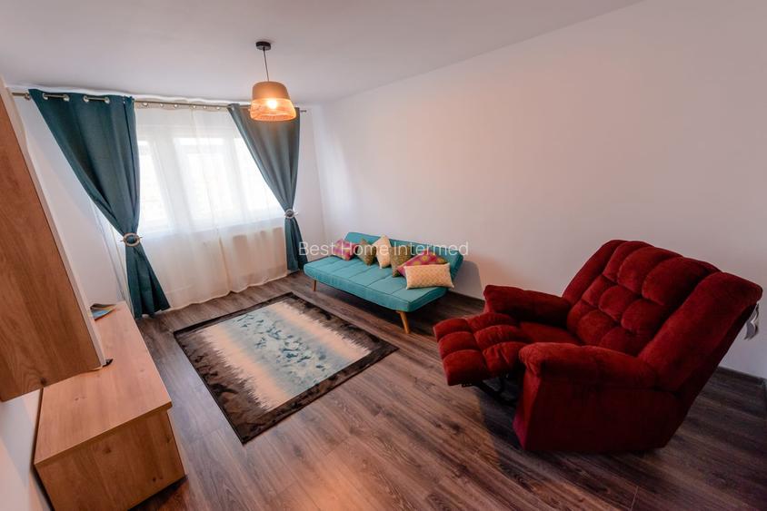 Tomis Nord, Bdul Tomis, 2 camere decomandate, mobilat, utilat, gaze, 450 Euro - 8