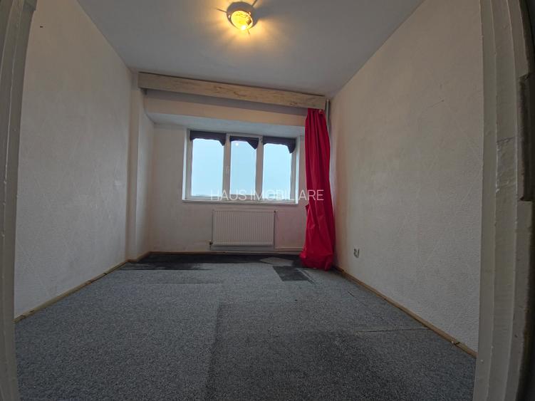 Ultracentral Tomis Mall 3 camere decomandat etaj 3/7 - 33