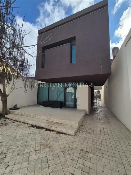 Vila P+1 ULTRAMODERNA zona Centrala, suprafata teren 350 mp - 24