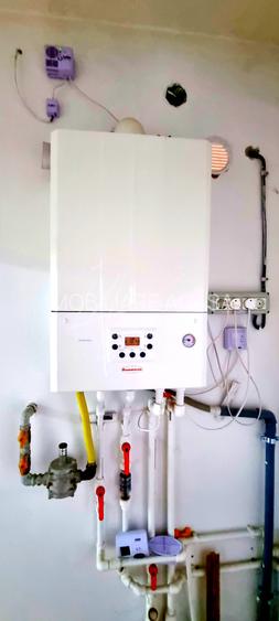 SPATIU COMERCIAL STRADAL 108 mp STR. MAICA DOMNULUI NR. 41 / B-DUL LACUL TEI! - 19