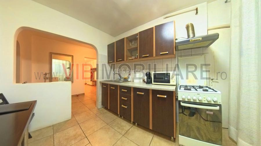 3 Camere, Birouri sau Locuinta, Camera de Comert, Disponibil si Nemobilat - 3