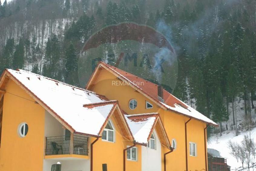 Vila cu 13 camere de vanzare - 4