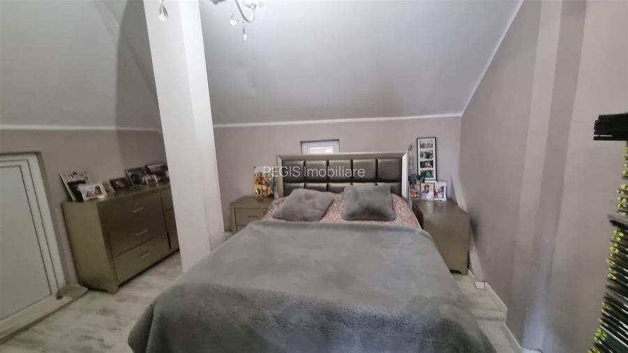 Casa de vanzare moderna cu costuri reduse, panouri solare si spatiu comercial in - 17