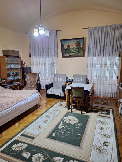 Piata Libertatii,ap 2 camere,semidecomandat, s-55 mp, parter/2, p-130.000 euro - 2