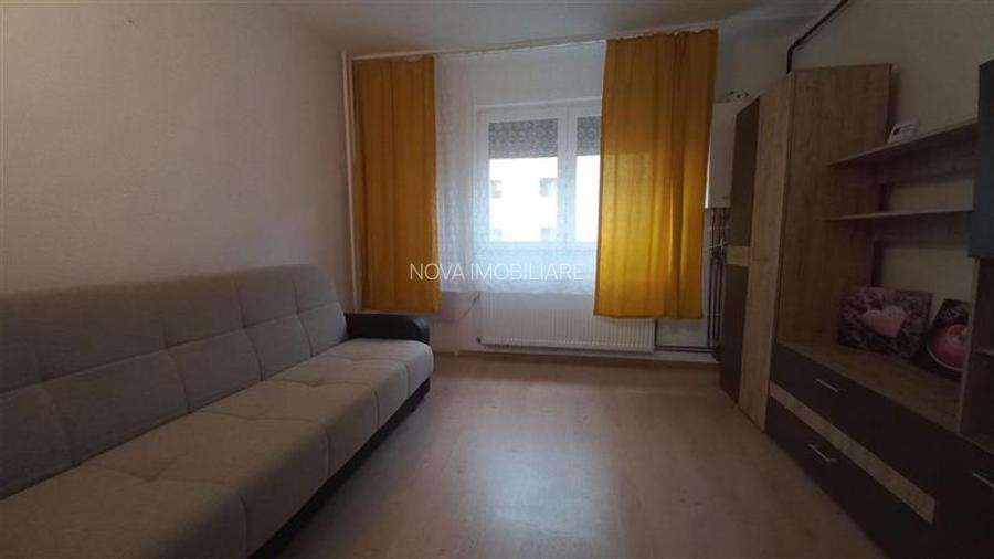 Tractorul - camera cu baie si bucatarie 1000 lei luna - 2