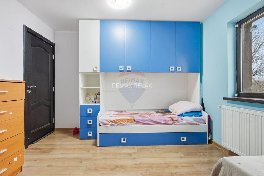 Casă P+M cu teren generos, zonă liniștită – Holboca. Comision 0% - 10