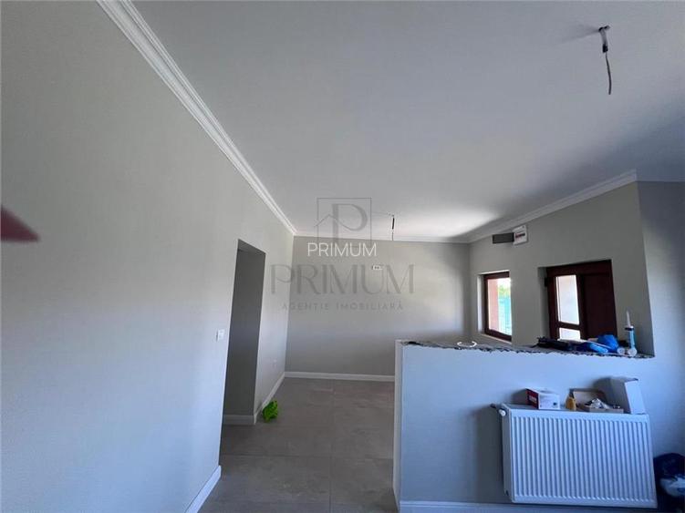 Duplex nou - zona excelenta - spatiu generos - toate utilitatile - asfalt - posi - 10