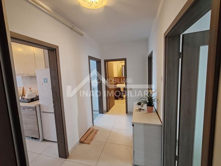 Apartament cu 3 camere, 2, bai, balcon si terasa, Str. Constanta - 7