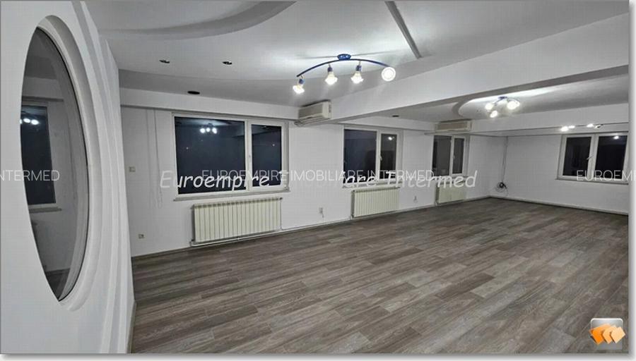 De inchiriat spatiu comercial zona Centru - 2