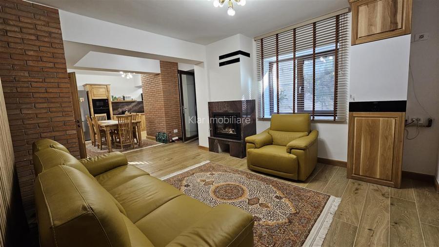 Casa renovata 200mp pe 2 niveluriparcare curte cu foisorCentru zona str. Paris - 20