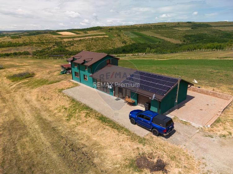 Teren 9.42 ha extravilan + casa 230 mp, COMISION 0% - 25