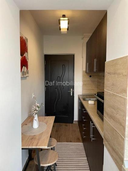 Garsoniera noua -Parcul Liniei- centrala proprie- metrou gorjului - 3