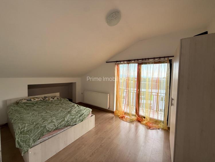 Apartament de vanzare cu 3 camere in Cetate, bucatarie si living open-space. - 2