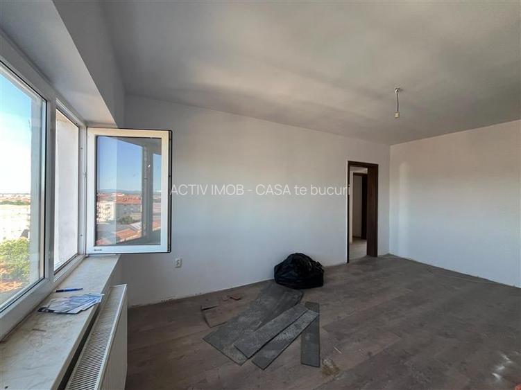 Lugoj, Apartament 3 Cam., 84 Mp., Semidecomandat, et.6, Central Blocul Postei - 21