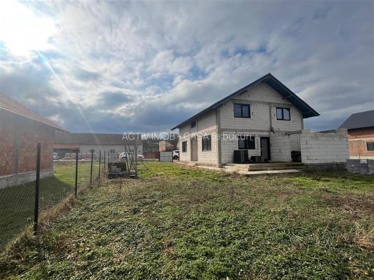 Olosag, Casa La Roșu P+M, Teren total  1.414 - 12