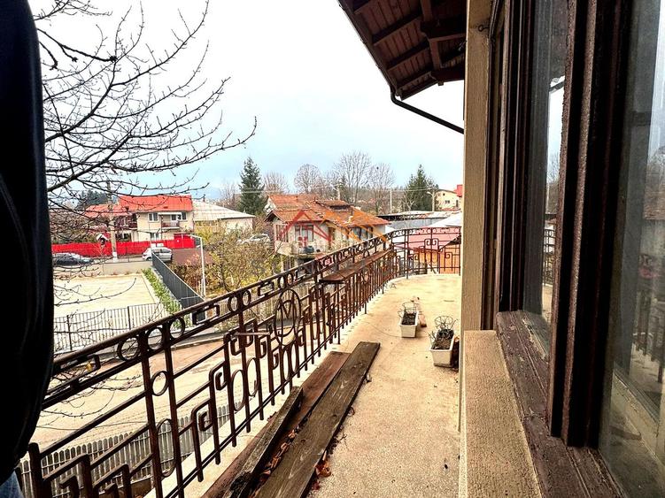 Casa D+P+E, an 1980, teren 285 m2, zona foarte buna, Campina, Prahova - 3