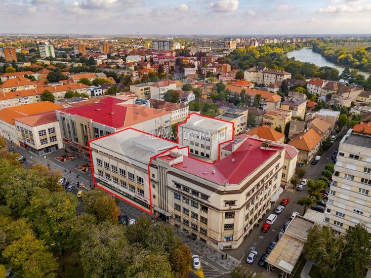 Cladire unica cu destinatii multiple de vanzare Ultracentral Arad - 3