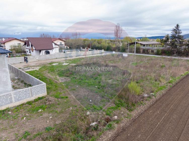 Oportunitate Investiție-Teren intravilan,+ utilități 1,200mp Sanpetru - 8