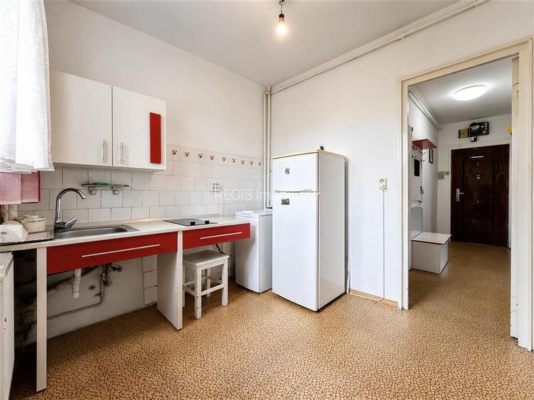 Apartament cu 3 camere de vanzare in zona Grivitei - 9