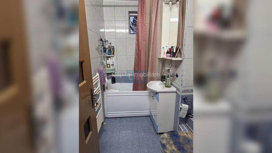 FARA COMISION! Apartament 3 camere, decomandat, etajul 3/4 - 4