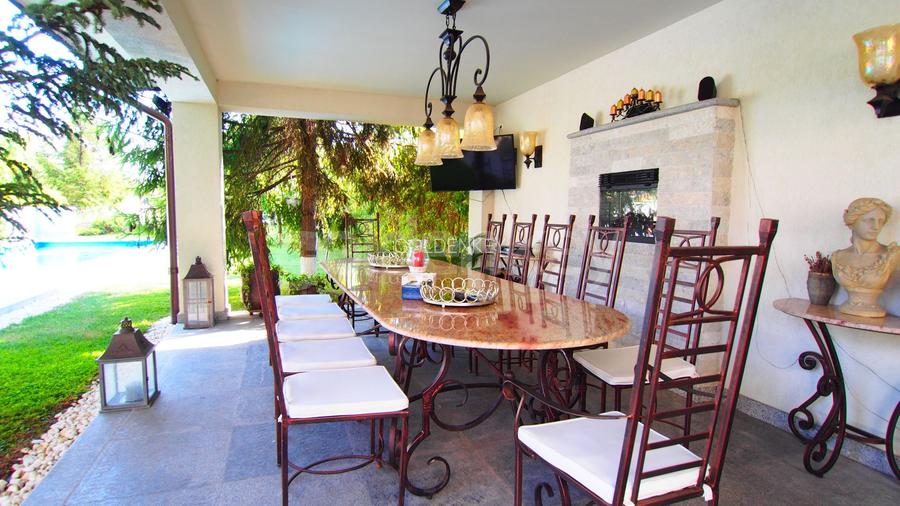 Vila reprezentativa cu finisaje premium | piscina | 1350mp - 3