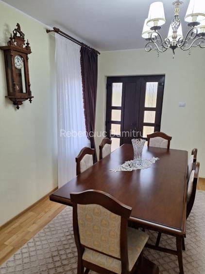 Vand casa spatioasa cu livada si teren generos (7200 mp) in Catamaresti-Deal - 8