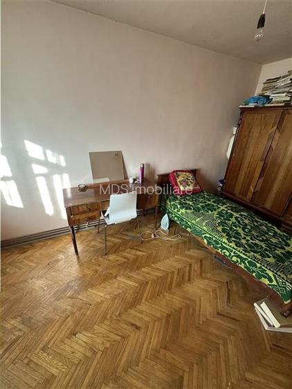 3 camere decomandat cu 2 bai centrala bloc mansardat cu loc de parcare - 4