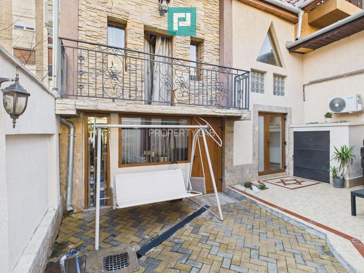 Casă cu spațiu comercial Arad, calea Aurel Vlaicu - 13