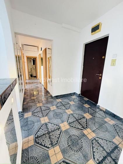 Calea Șagului | 3 camere | Decomandat | Bloc izolat | View superb - 10