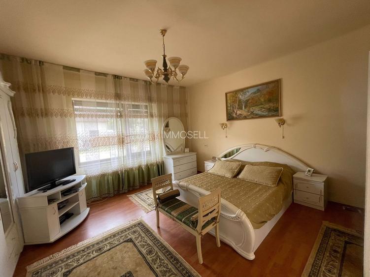 Casă de vânzare în Vașcău–natură, liniște și confort modern- 72000 Eur - 3