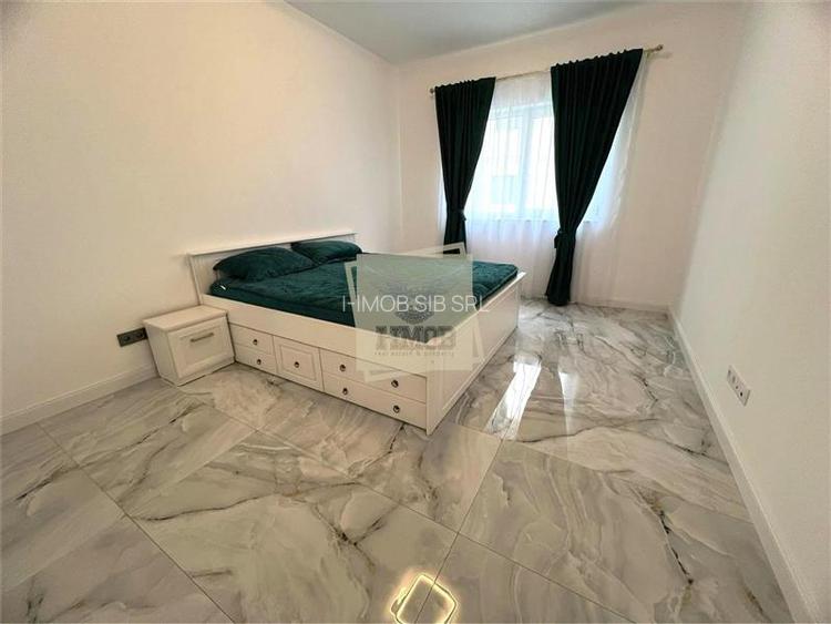 Dezvoltator vând studio 40 mp utili parcare boxa in Selimbar - 2