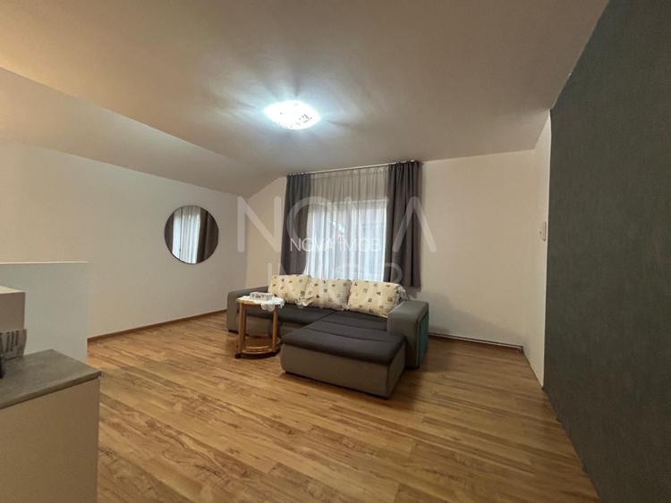 Casa de vanzare 200 mp cu spatiu comercial la parter, strada Lunga - 15