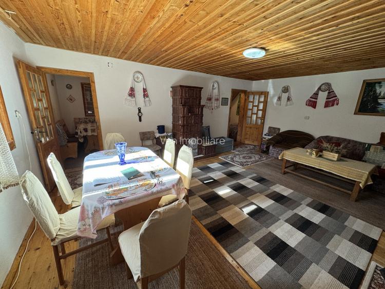 Casă de vacanță de vânzare în Colibița – priveliște superbă spre lac! - 5