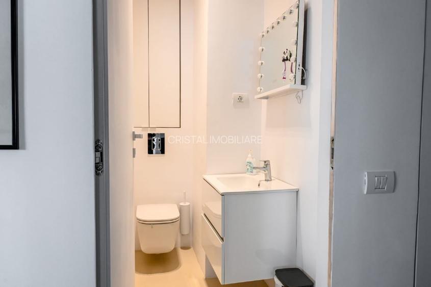 Apartament superb 4 camere. Piața Romană, 100 mp, vedere parc - 12