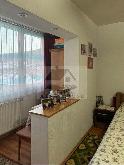 Apartament cu trei camere, zona Racadau 75mp + doua balcoane 8mp
