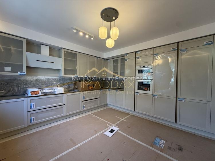 Vila Premium *800mp* // teren *963mp* / garaj cu 6 locuri* // Iancu Nicolae