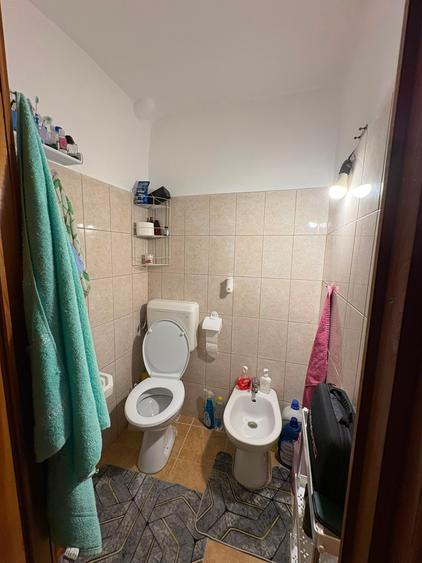 Apartament de vanzare | 3 camere, 70 mp | Centrală proprie