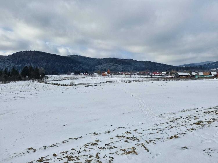 Teren intravilan, 750 mp în loc.Comandău, jud.Covasna. - 8