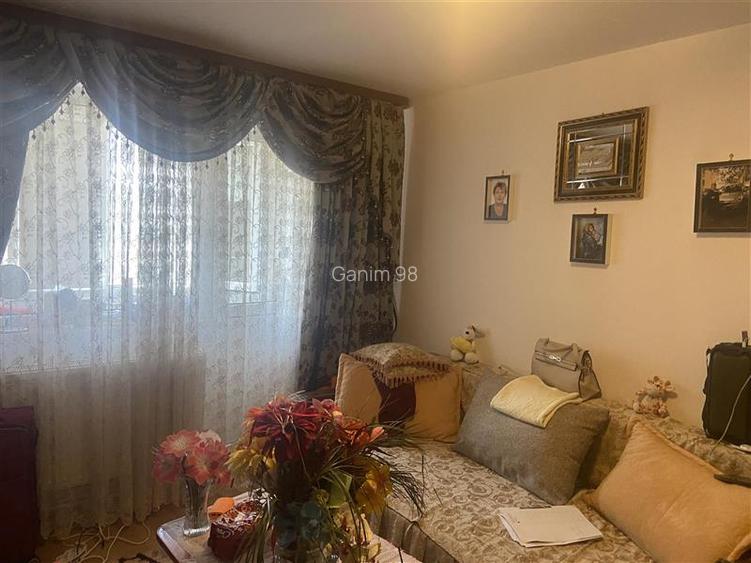 Apartament 2 camere , cartier Sud, et 3 4, renovat - 3