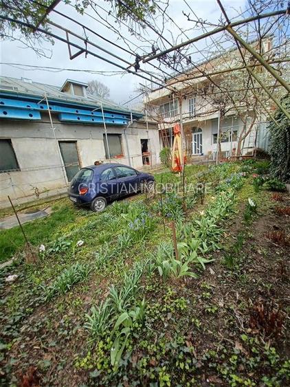 Vila P+2 Centru Vechi 286mpconstruiti din caramida cu 350mp teren - 2