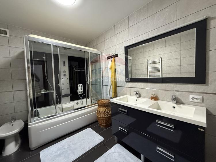 Casă / Vilă cu 7 camere de vânzare în Ovidiu Sud Constanta - 6