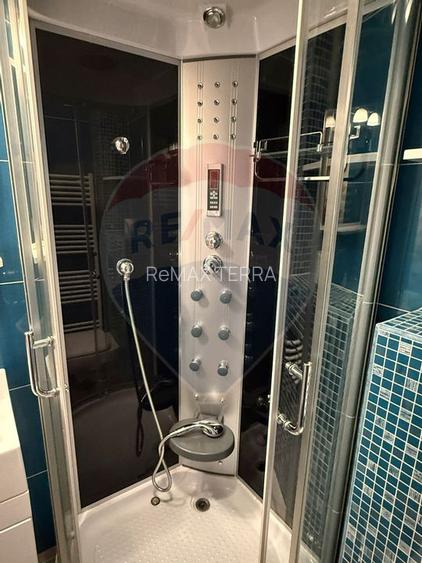 DE INCHIRIAT  APARTAMENT 4 camere zona centrala - 19