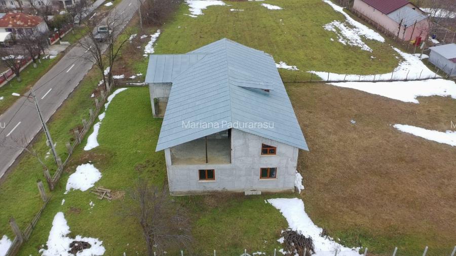 Casa mare la șoseaua județeana+1487 teren - 12