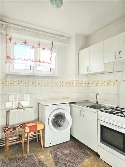 Apartament 3 camere, zona Astra - 16