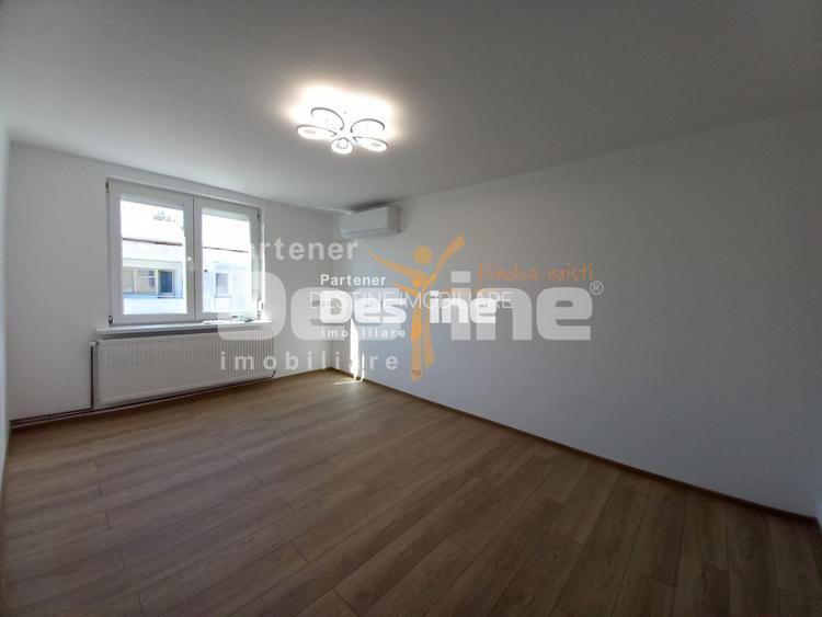 Apartament 2 camere 46 mp model decomandat, renovat in totalitate - Roman - 3
